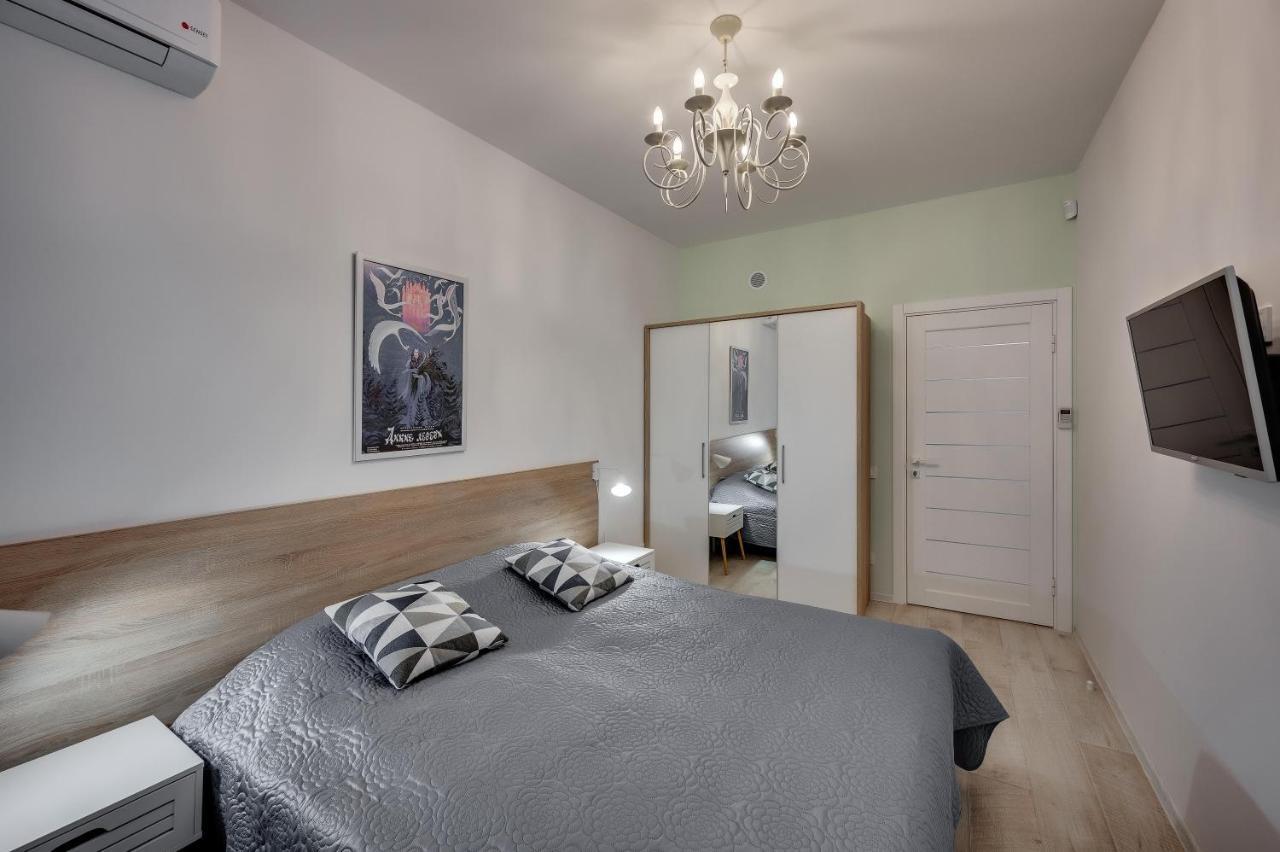 White Apartment Scandinavian Style Zaporizhia Esterno foto
